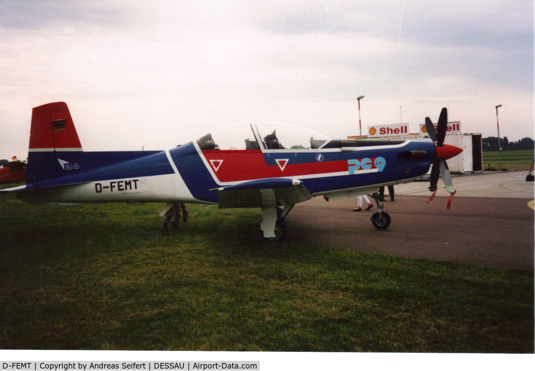 D-FEMT, Pilatus PC-9B C/N 168, Dessau 2000