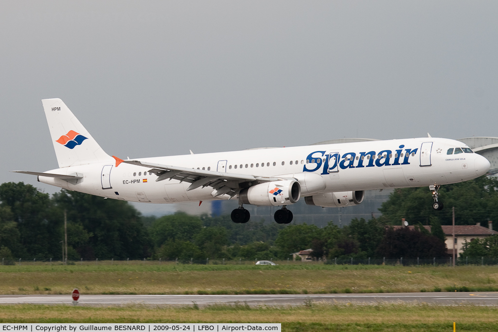 EC-HPM, 2000 Airbus A321-231 C/N 1276, Landing 14R