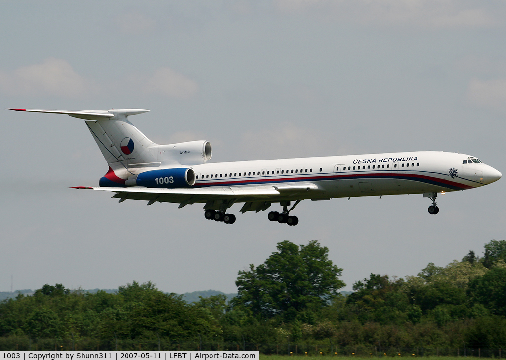 1003, 1999 Tupolev Tu-154M C/N 00A-1003, Landing rwy 20