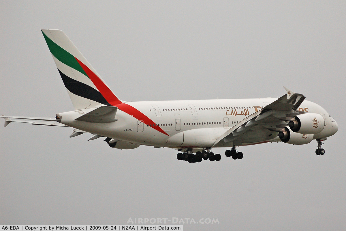 A6-EDA, 2007 Airbus A380-861 C/N 011, On finals