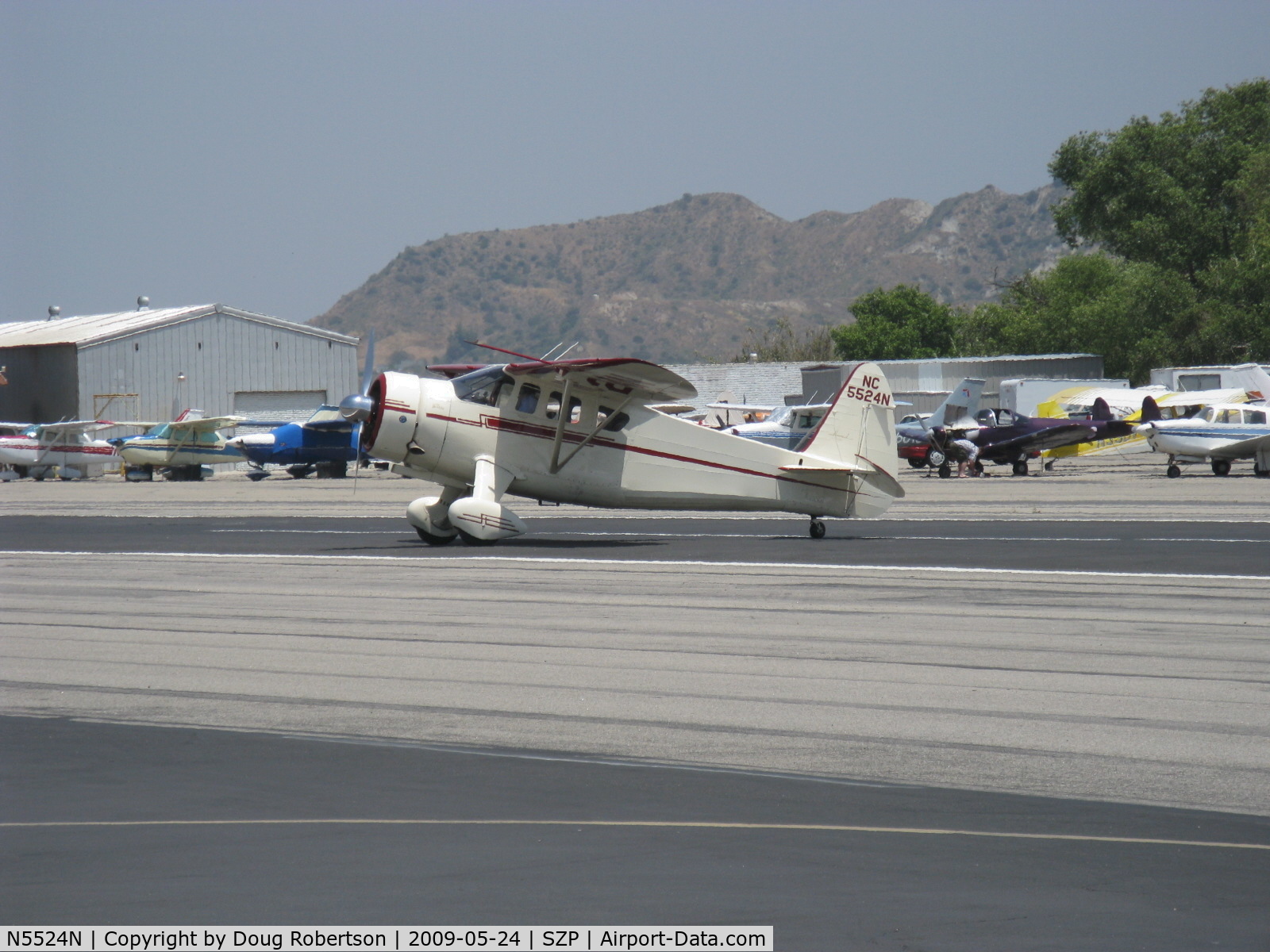 N5524N, 1943 Howard Aircraft DGA-15P C/N 890, 1943 Howard DGA-15P 'Mr. Hooligan', P&W R-985 450 Hp, turn off Rwy 22