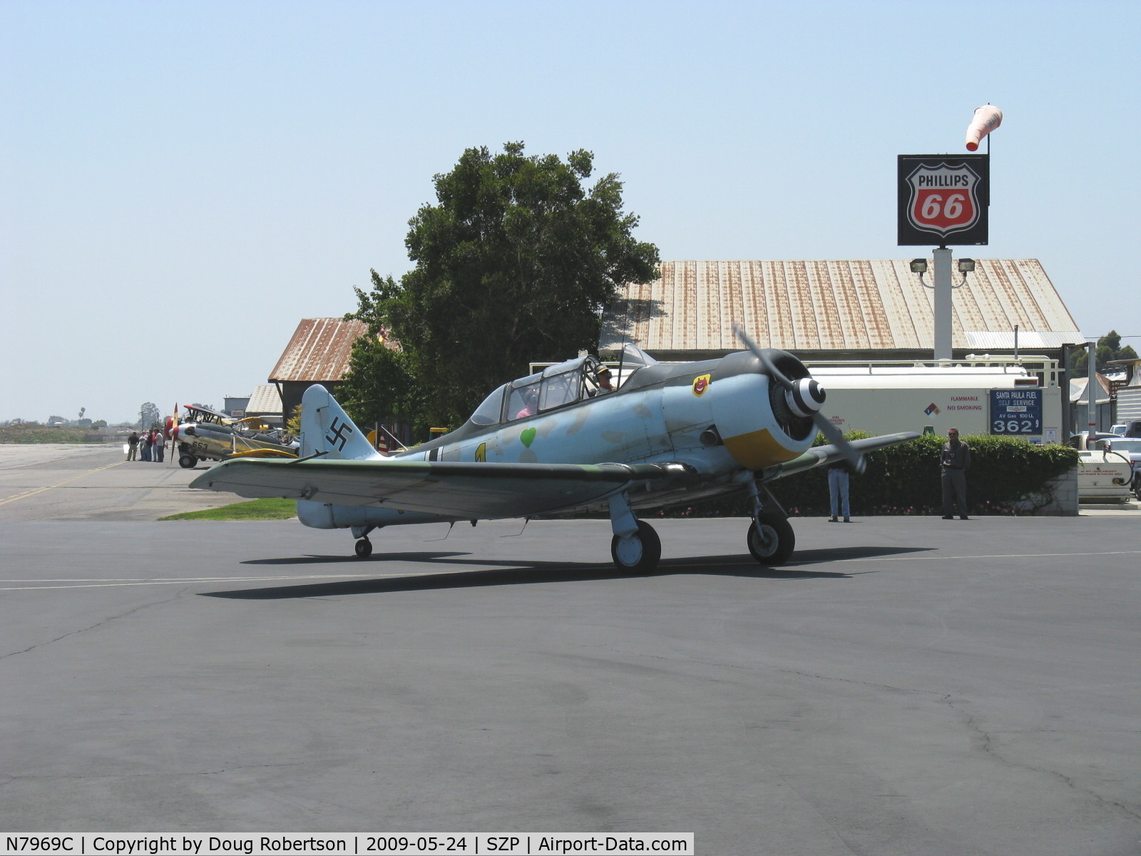 N7969C, North American SNJ-5 Texan Texan C/N 43974, North American SNJ-5 of the Condor Squadron, P&W R-1340 AN-1 600 Hp, taxi