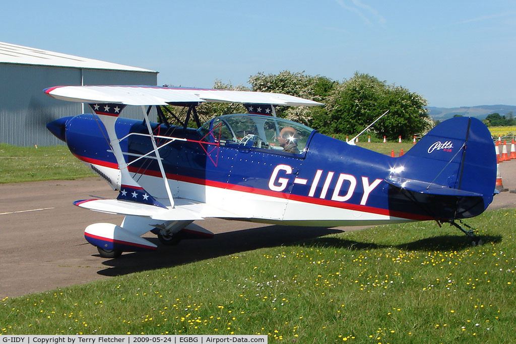 G-IIDY, 1982 Aerotek Pitts S-2B Special C/N 5000, Pitts S-2B at Leicester 2009 May Bank Holiday Fly-in