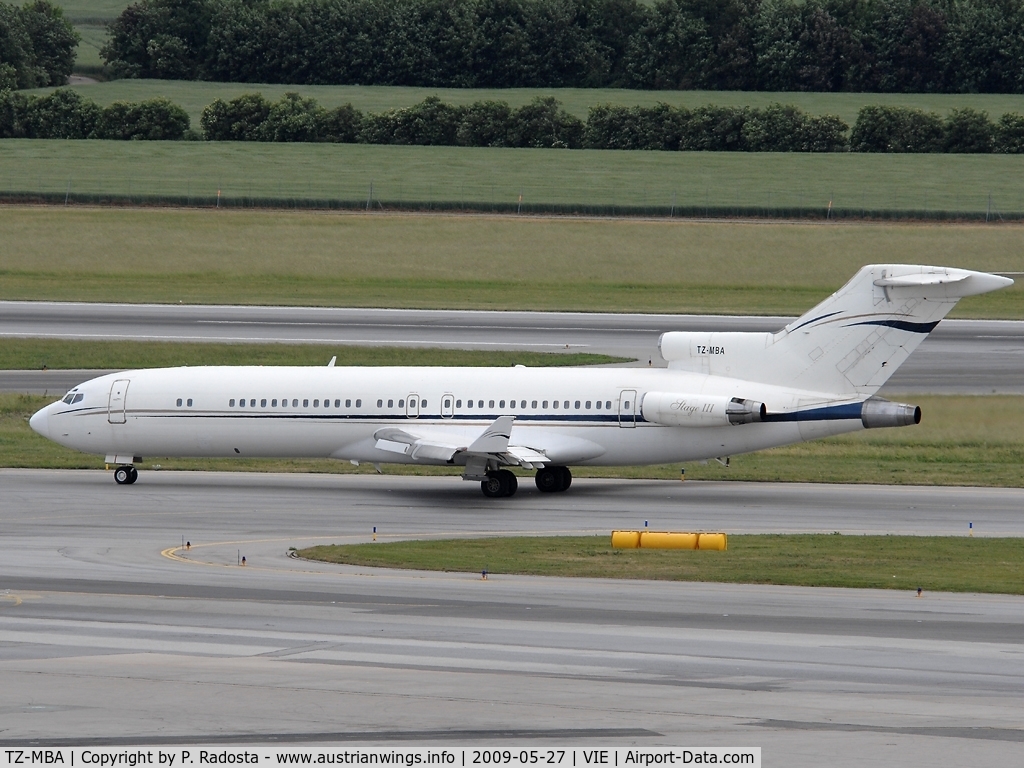 TZ-MBA, 1980 Boeing 727-2K5 C/N 21853, Malis president is leaving Vienna with this very rare plane