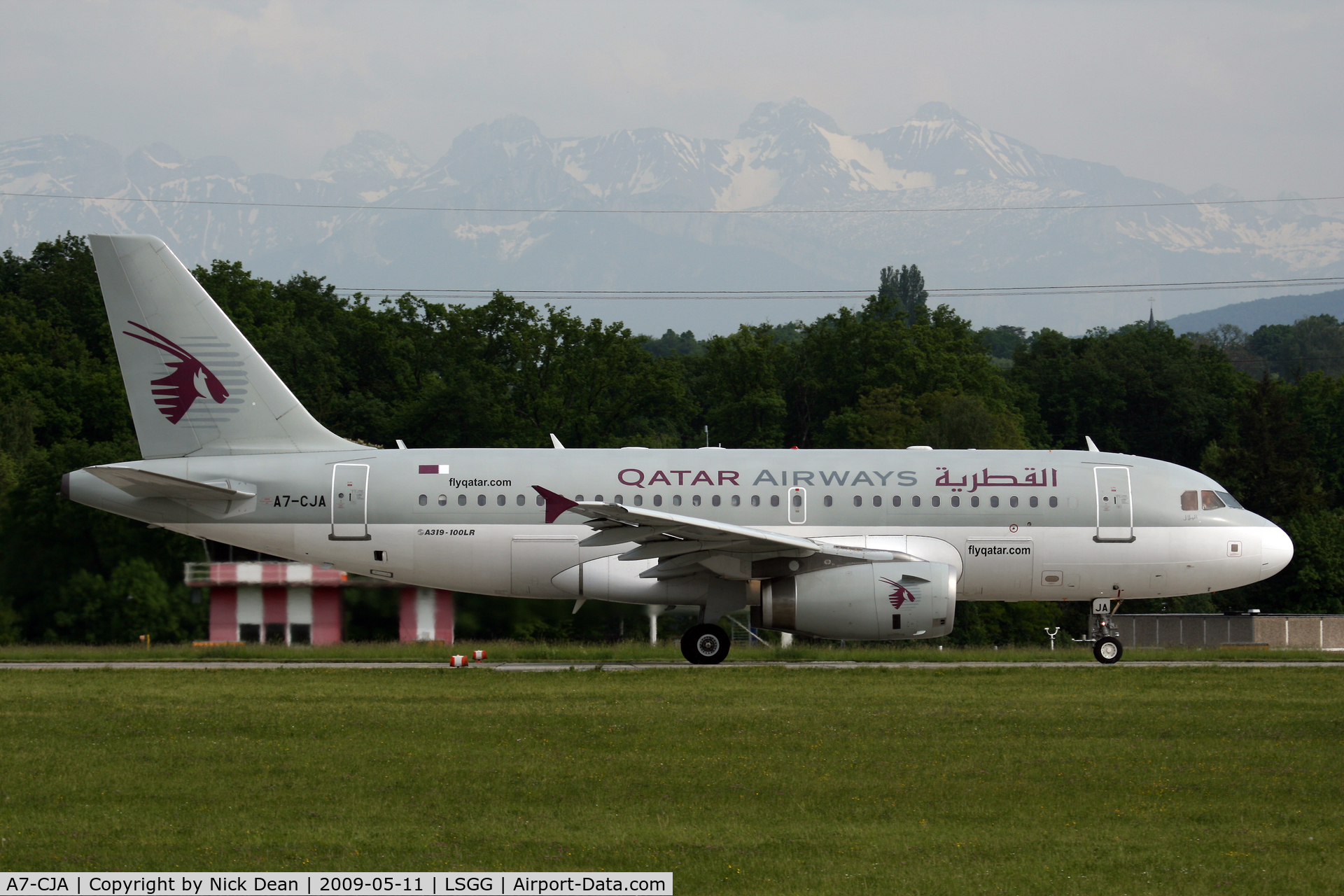 A7-CJA, Airbus A319-133LR C/N 1656, LSGG