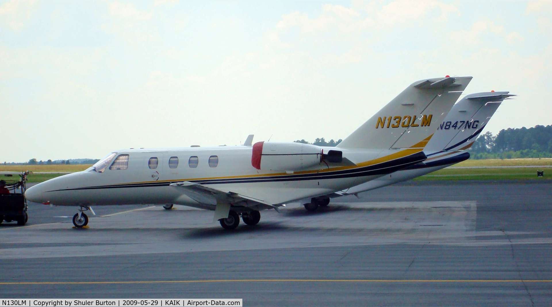 N130LM, 1997 Cessna 525 CitationJet C/N 525-0214, on ramp all buttoned up