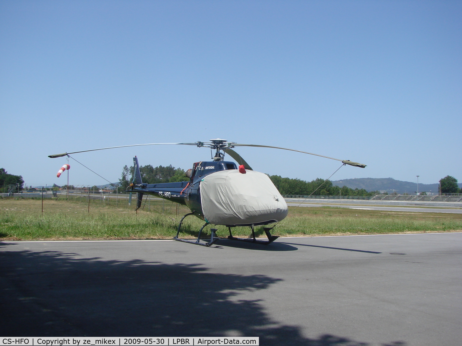 CS-HFO, Aerospatiale AS-350B Ecureuil C/N 1824, Aerospatiale AS350B2 - Heliportugal at Braga