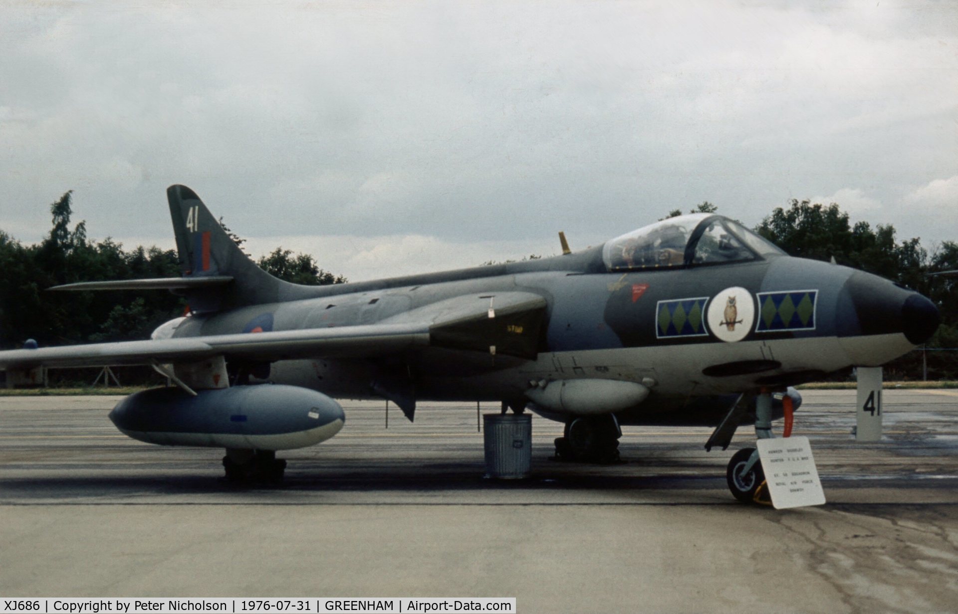 XJ686, 1957 Hawker Hunter FGA.9 C/N 41H/688076, Hunter FGA.9 of 58 Squadron at the 1976 Intnl Air Tattoo at RAF Greenham Common.