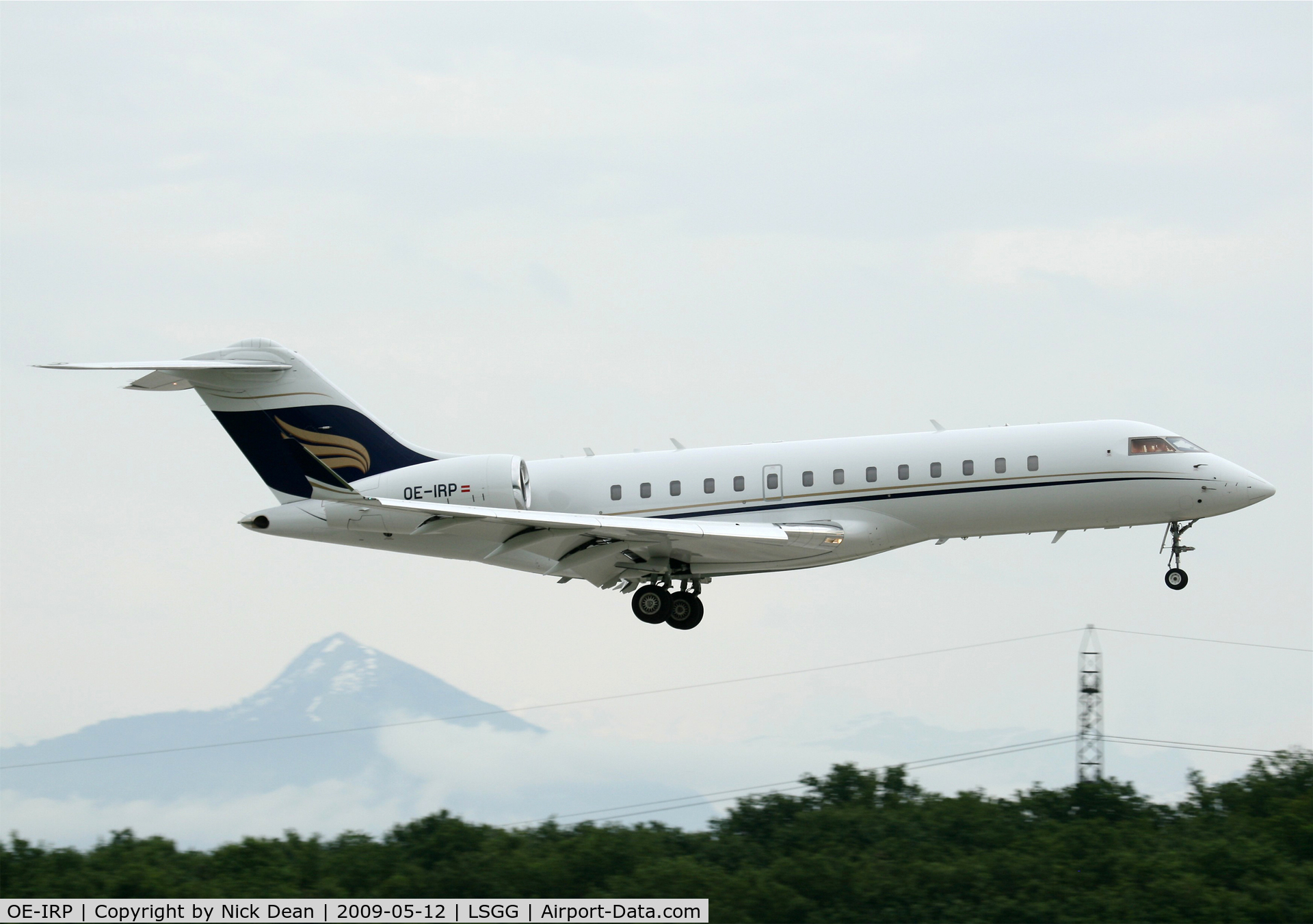 OE-IRP, 2001 Bombardier BD-700-1A10 Global Express XRS C/N 9106, LSGG
