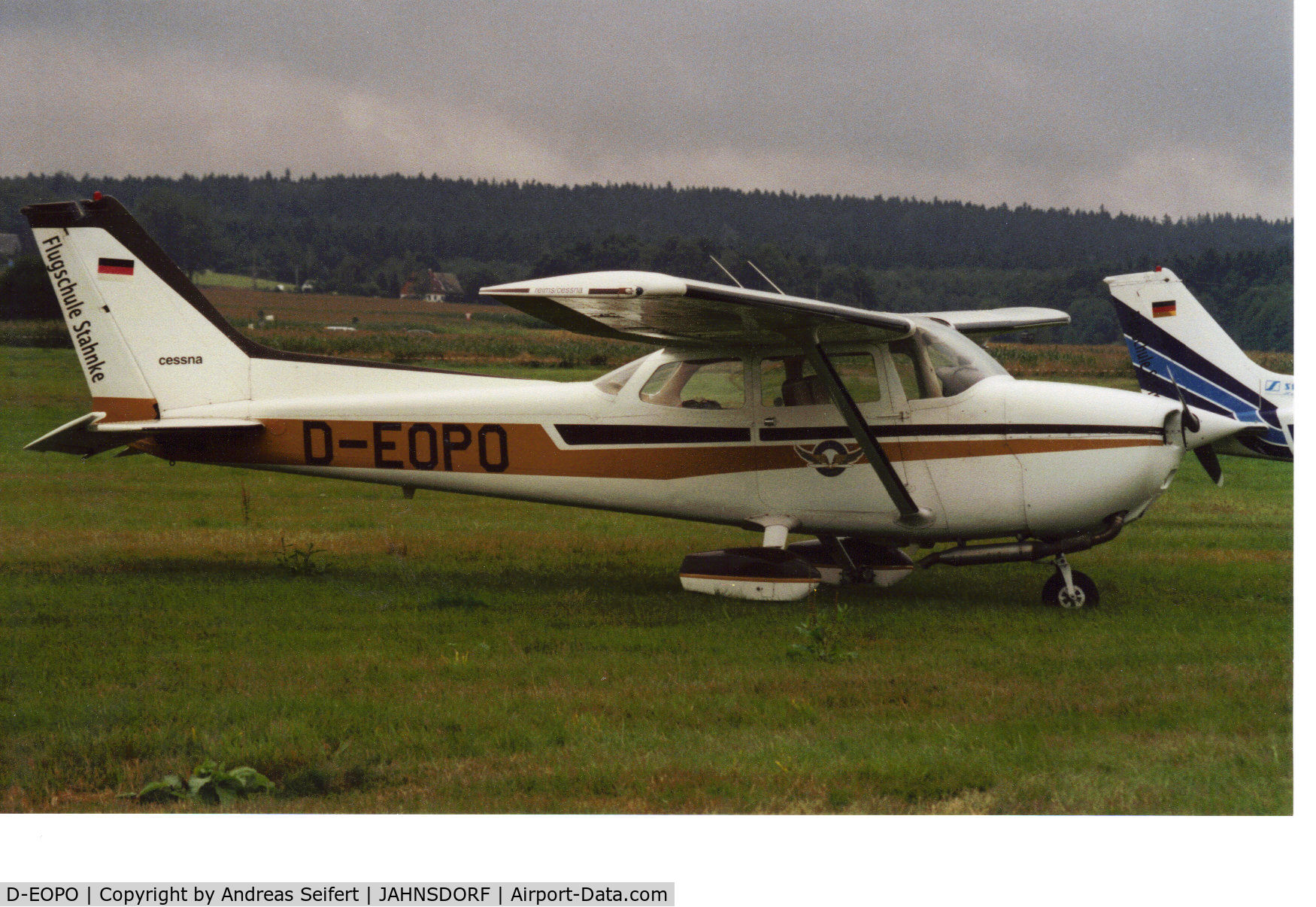 D-EOPO, Reims F172N Skyhawk C/N 1609, Jahnsdorf 2001