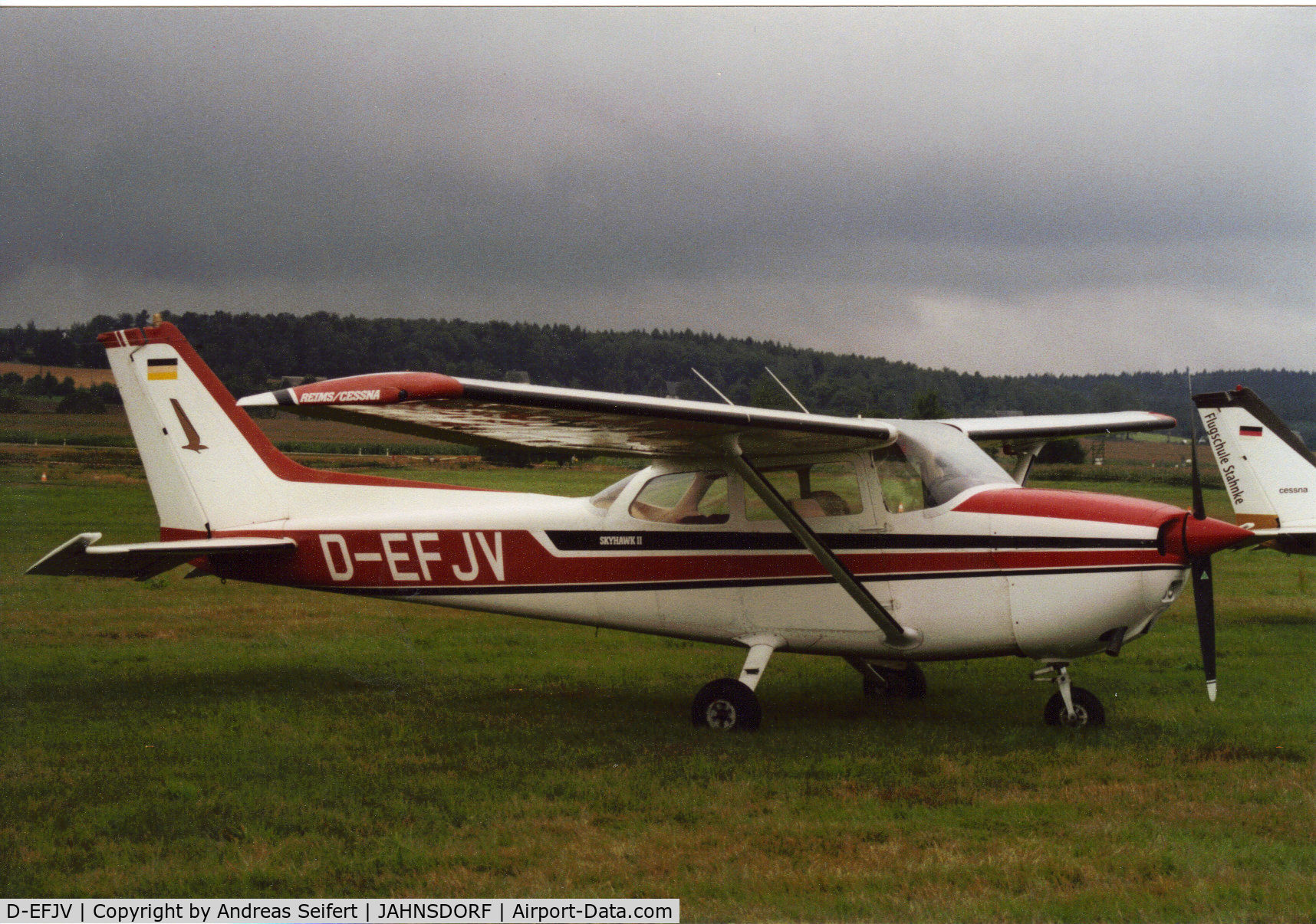 D-EFJV, Reims F172N II Skyhawk C/N F17201937, Jahnsdorf 2001
