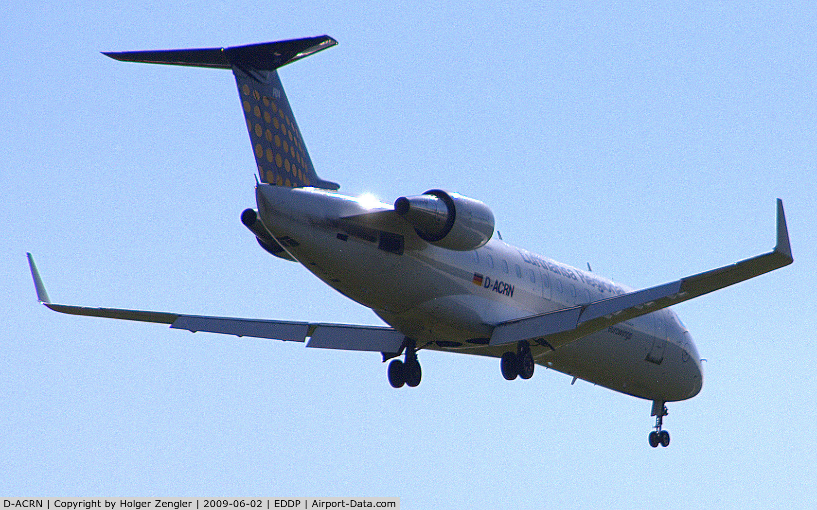 D-ACRN, 2001 Canadair CRJ-200LR (CL-600-2B19) C/N 7486, Flight LH 874 from Dusseldorf (DUS) on the way down to LEJ