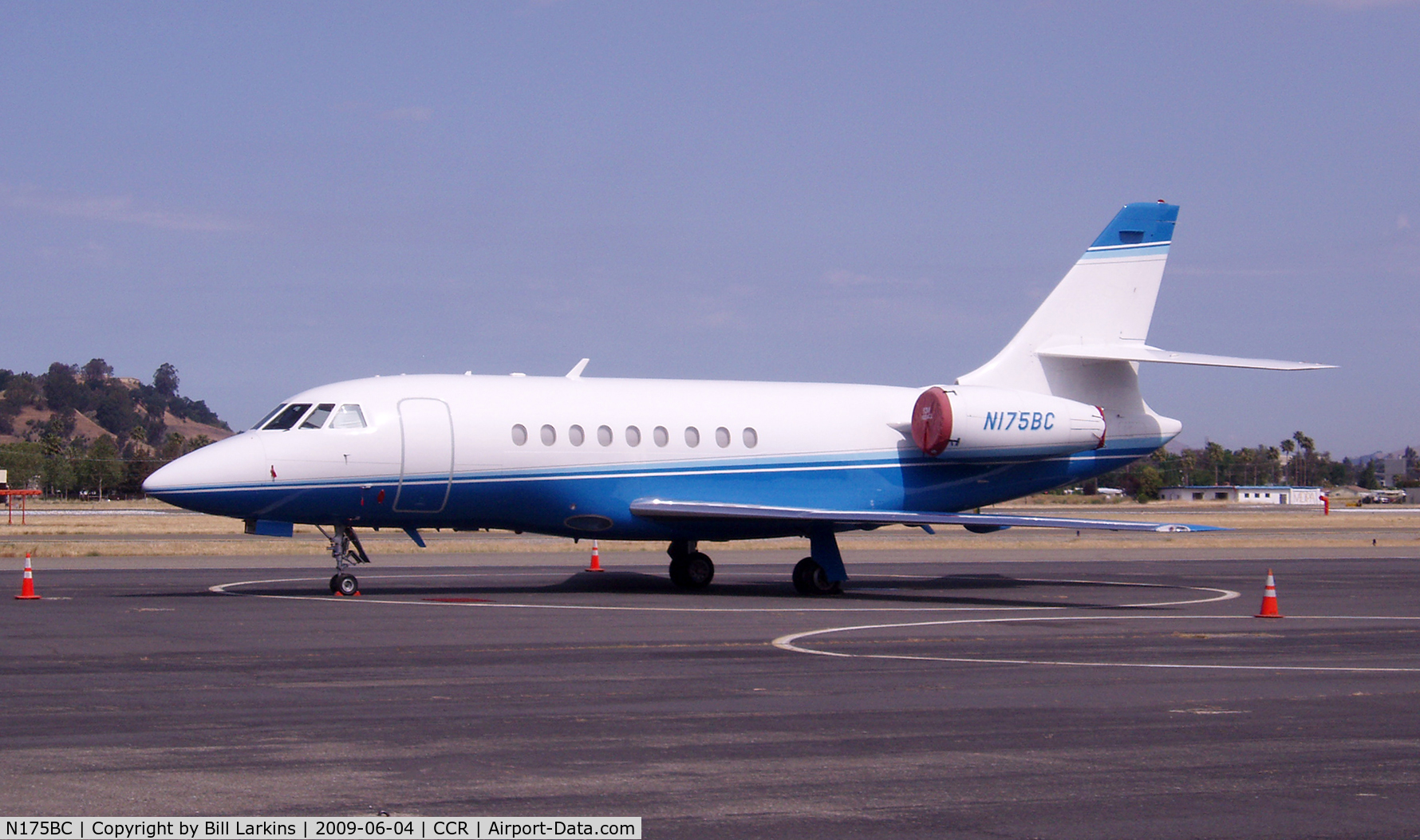 N175BC, 1996 Dassault Falcon 2000 C/N 32, Visitor from Montana.