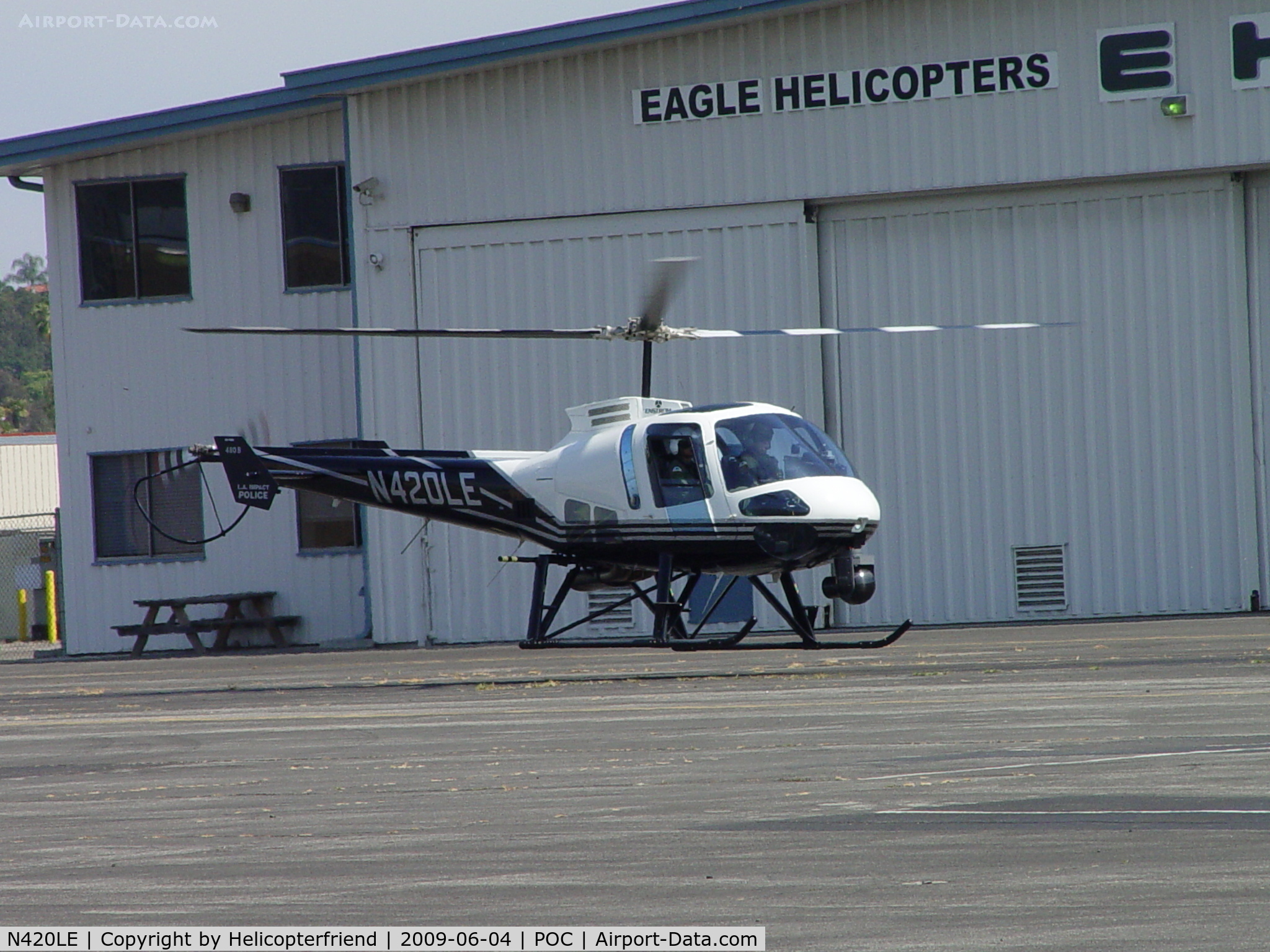 N420LE, 2006 Enstrom 480B C/N 5101, Parking at Eagle Helicopter to get fueled up