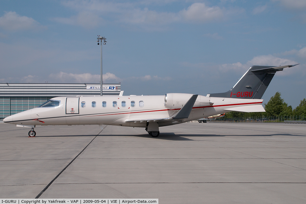 I-GURU, 2006 Gates Learjet 40 C/N 45-2059, Learjet 40