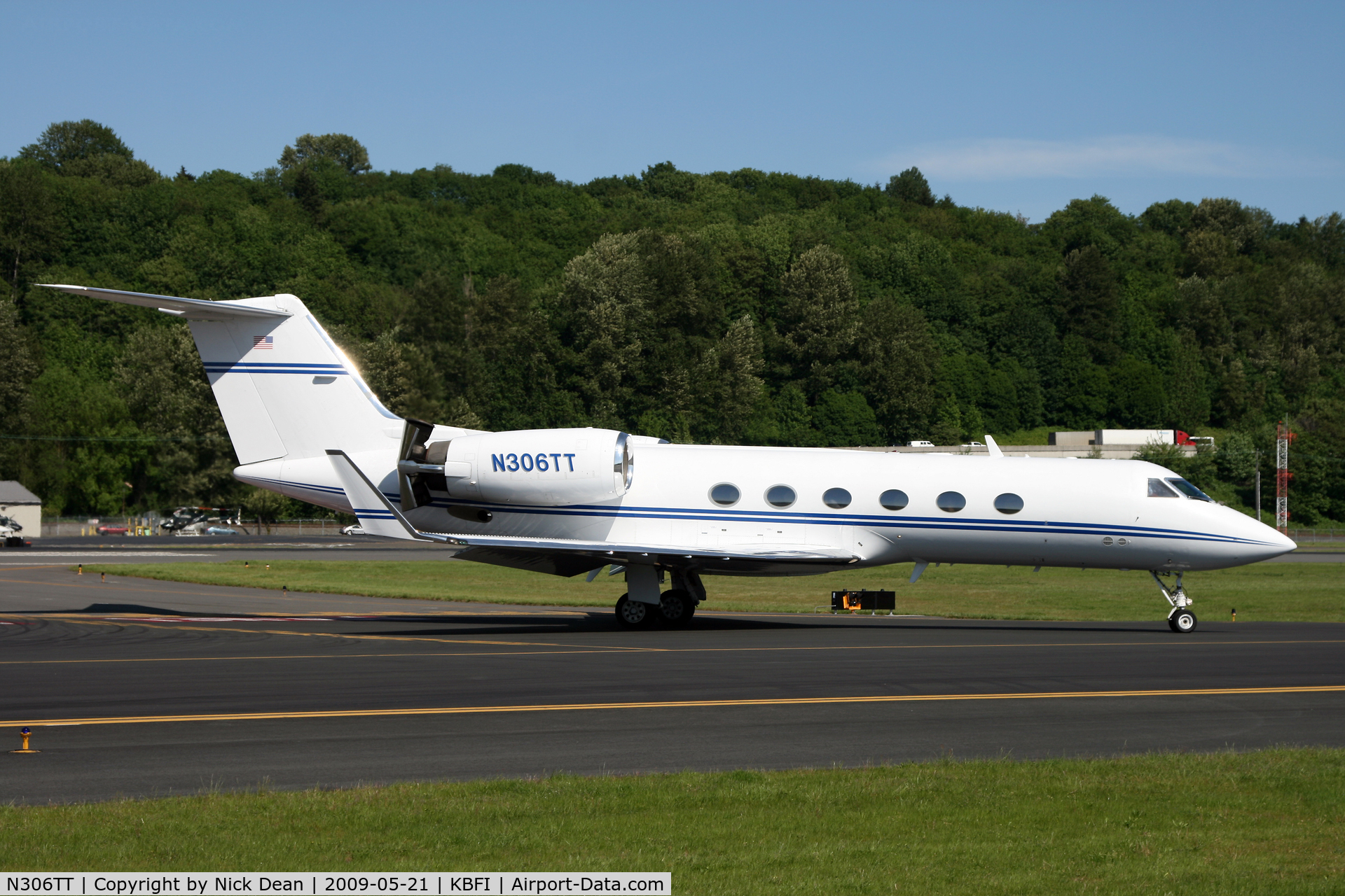 N306TT, 1990 Gulfstream Aerospace G-IV C/N 1148, KBFI