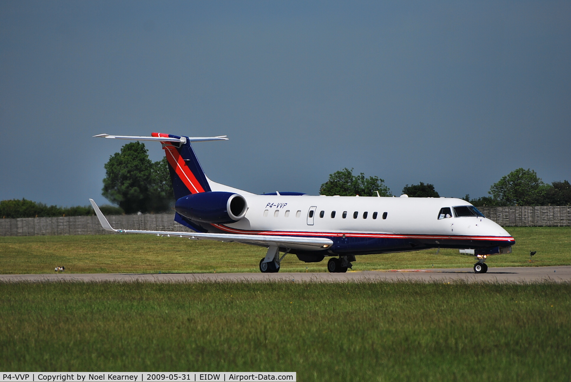 P4-VVP, 2003 Embraer EMB-135BJ Legacy C/N 14500549, Departing Rwy 10 EIDW