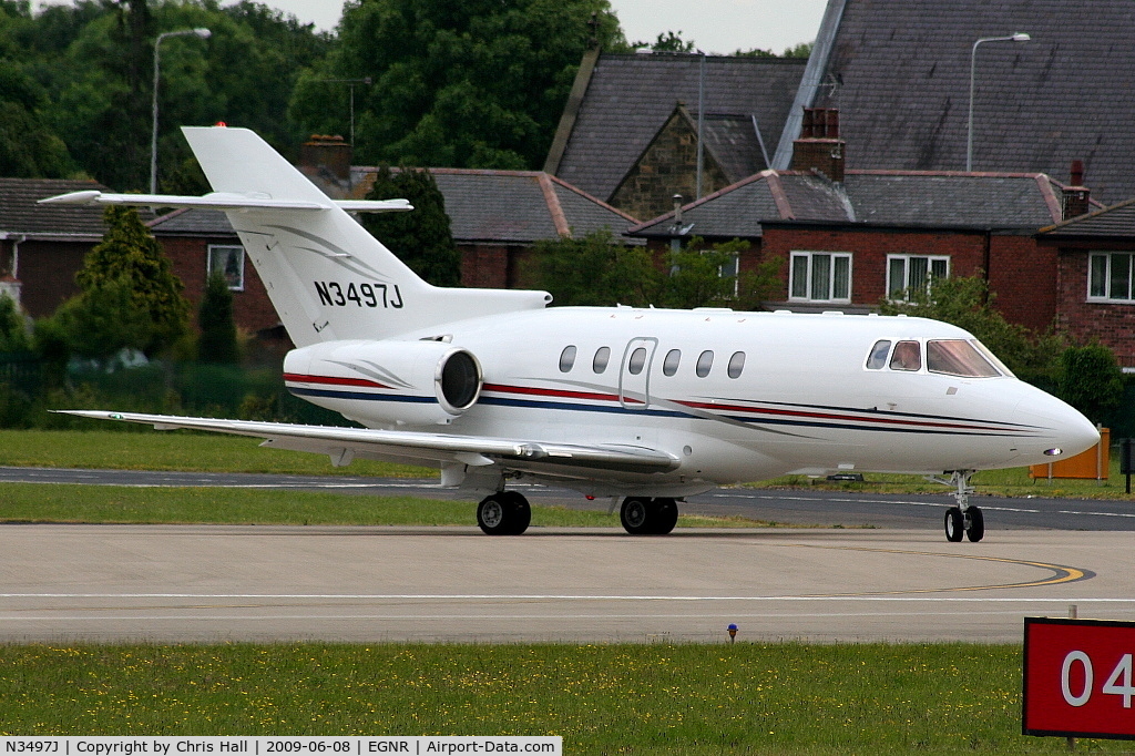 N3497J, 2008 Hawker Beechcraft 750 C/N HB-27, turning round ready for a 04 departure