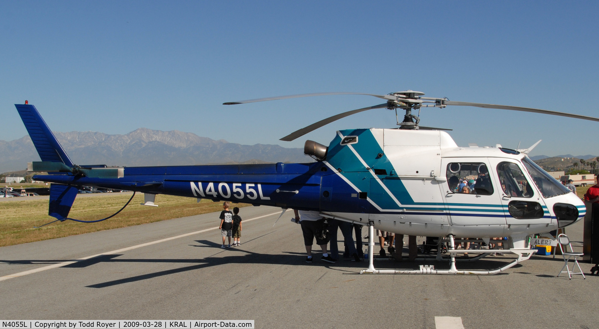 N4055L, 1996 Eurocopter AS-350B-2 Ecureuil C/N 2916, Riverside Airshow 2009