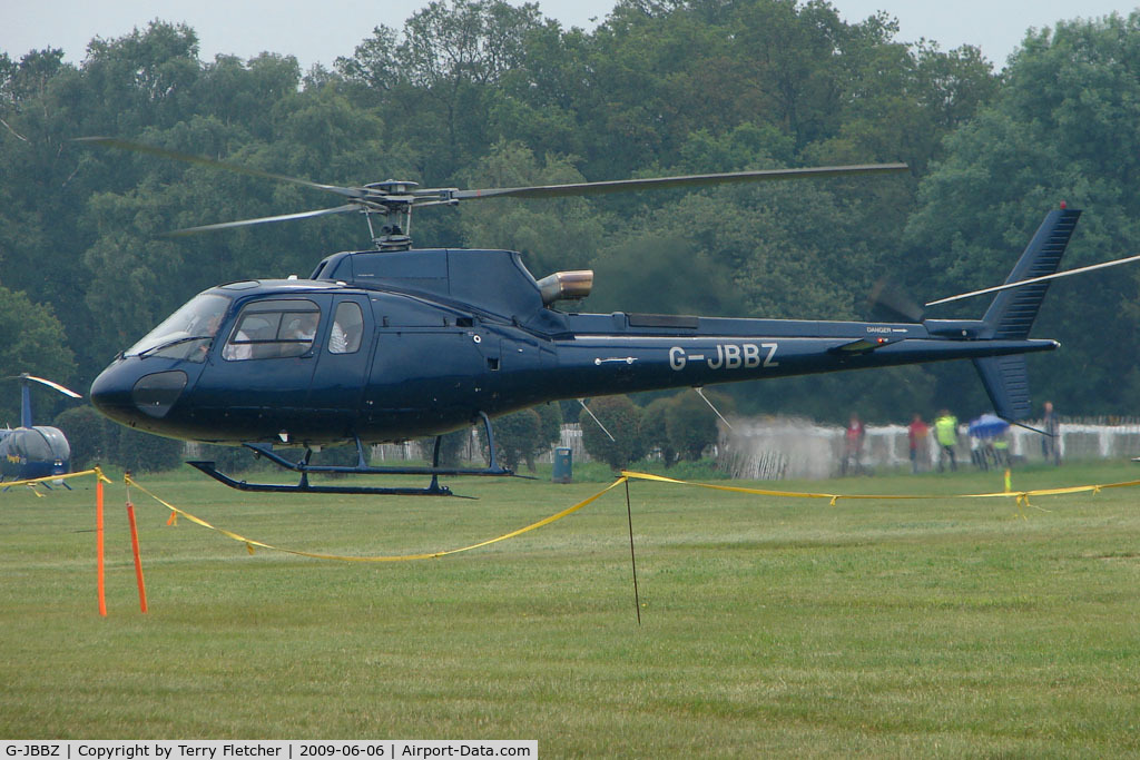 G-JBBZ, 2002 Eurocopter AS-350B-3 Ecureuil Ecureuil C/N 3580, One of the helicopters at Epsom on 2009 Derby Day