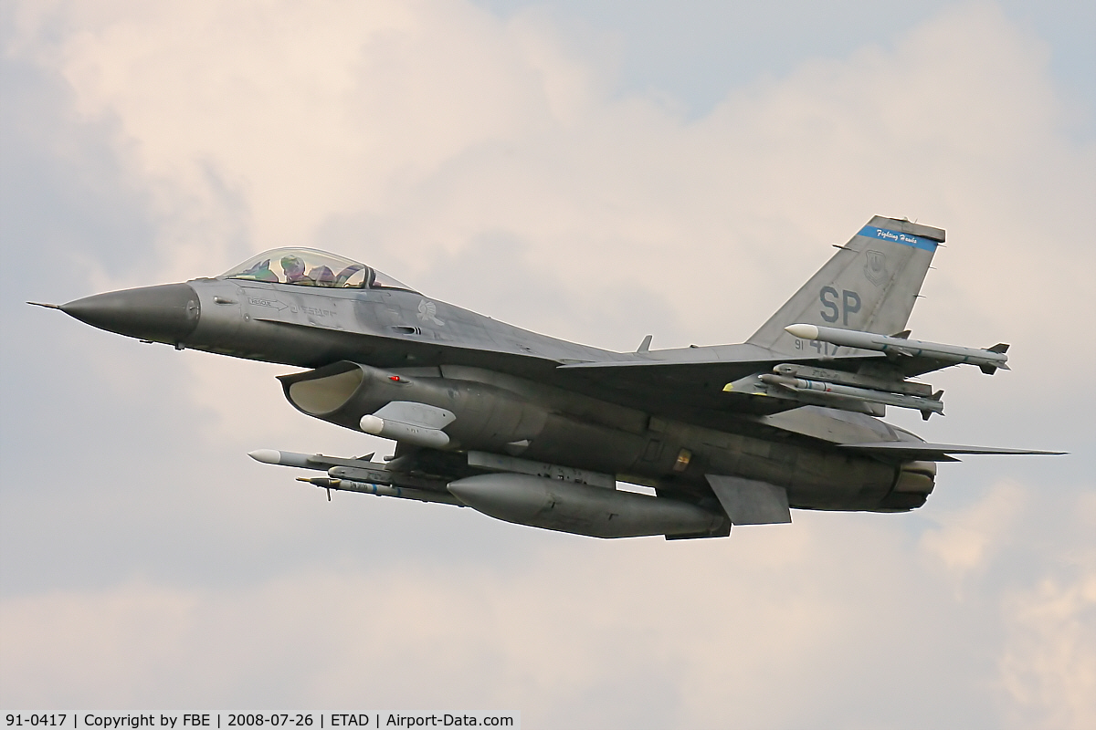 91-0417, General Dynamics F-16C Fighting Falcon C/N CC-115, low pass