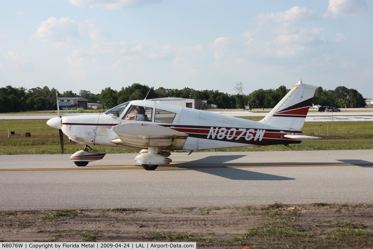 N8076W, 1965 Piper PA-28-180 C/N 28-2165, Piper PA-28-180