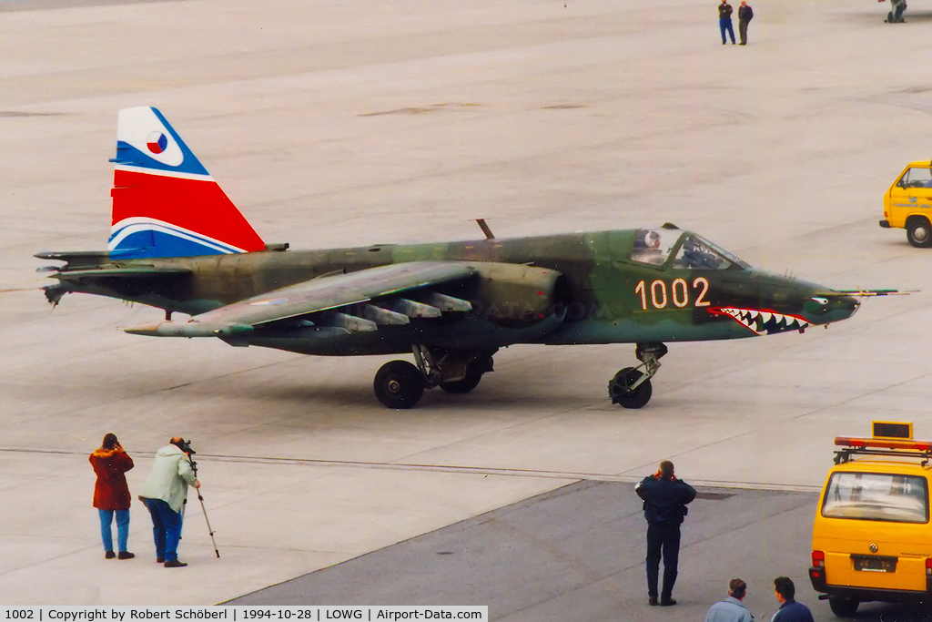 1002, Sukhoi Su-25K C/N 25508110002, Airshow 1994