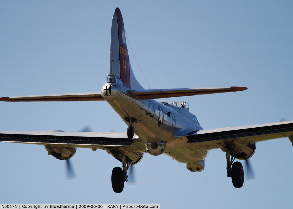 N5017N, 1944 Lockheed/Vega (Boeing) B-17G-105-VE Flying Fortress C/N 8649, B-17 Air Power Heritage Week 2009