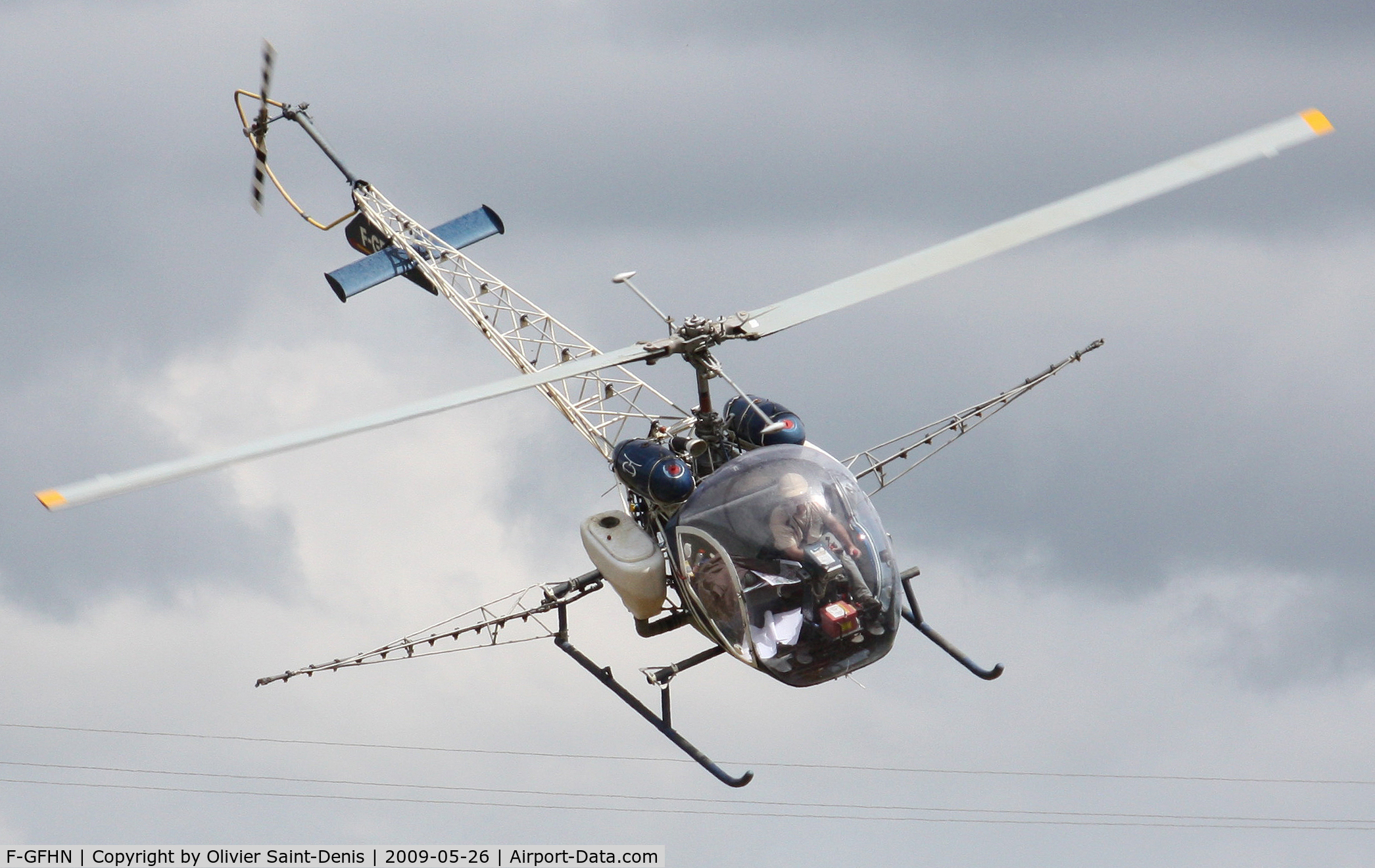 F-GFHN, Bell 47G-2 C/N 1489, sulfatage Aloxe-Corton