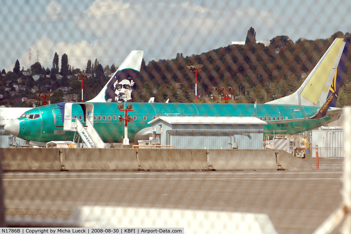 N1786B, Boeing 737 C/N Not found N1786B, Temporary registration for Ryanair's new B737-800