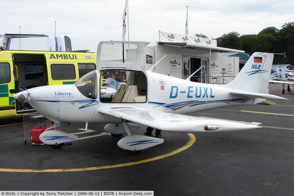 D-EUXL, Liberty XL2 C/N 0047, exhibited at 2009 AeroExpo at Wycombe Air Park