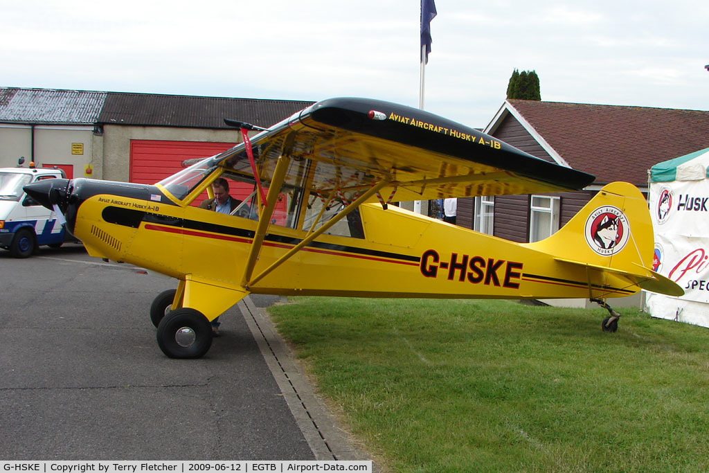 G-HSKE, 2007 Aviat A-1B Husky C/N 2437, Husky Aviat exhibited at 2009 AeroExpo at Wycombe Air Park