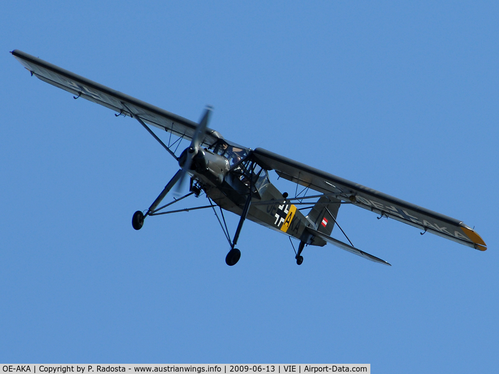 OE-AKA, 1942 Fieseler S-14B Storch (Fi-156C-3) C/N 3814, Performing a flight display at 