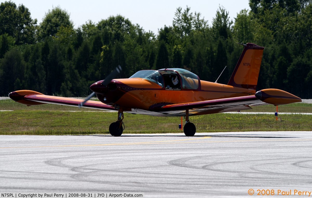 N75PL, 1975 Pazmany PL-2 C/N 113, Taxiing in, saw her hours before at HEF.