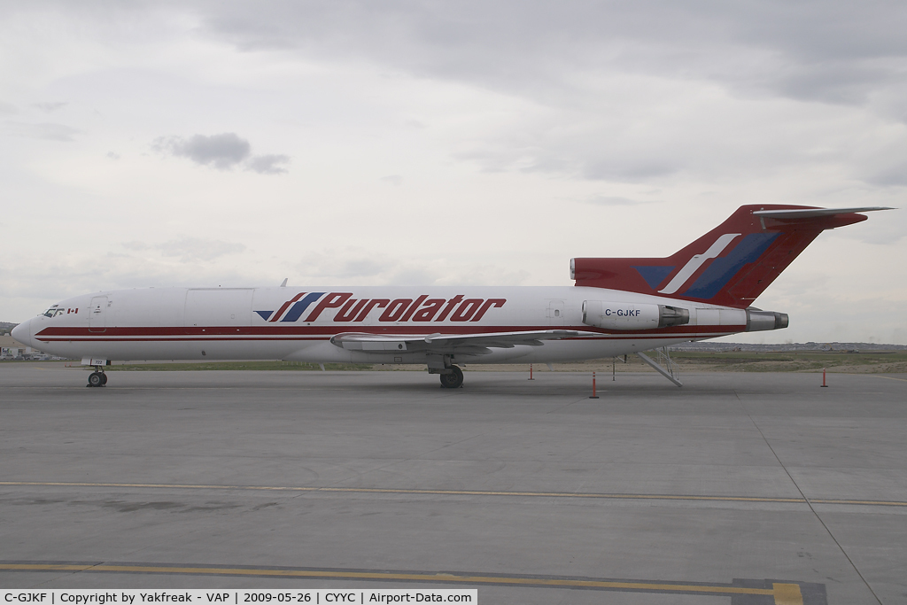 C-GJKF, 1975 Boeing 727-227 C/N 21042, Kellowna Boeing 727-200 in Purolator colors