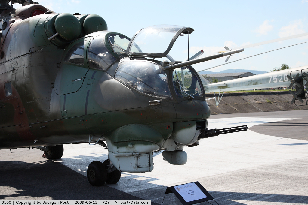 0100, Mil Mi-24D Hind D C/N M340100, Slovak Air Force Mi-24D Hind