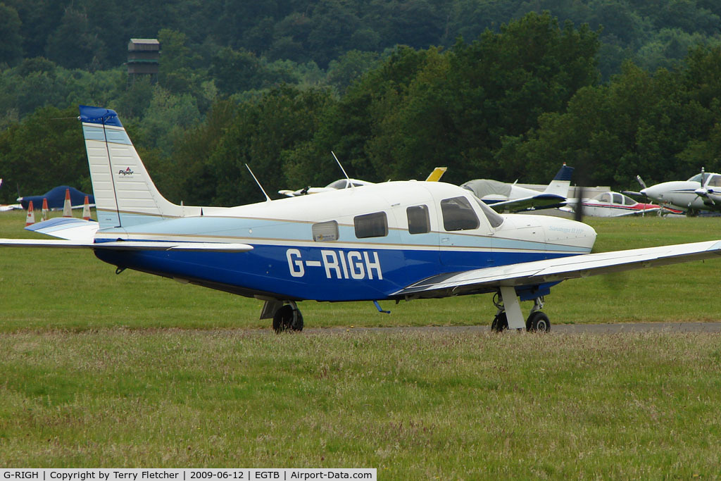 G-RIGH, 1998 Piper PA-32R-301 Saratoga II HP C/N 3246123, Visitor to 2009 AeroExpo at Wycombe Air Park