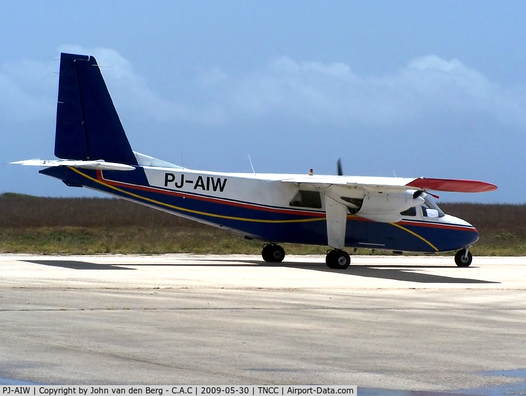 PJ-AIW, 1987 Pilatus Britten-Norman BN-2A-26 Islander C/N 2038B, Winair @ CUR