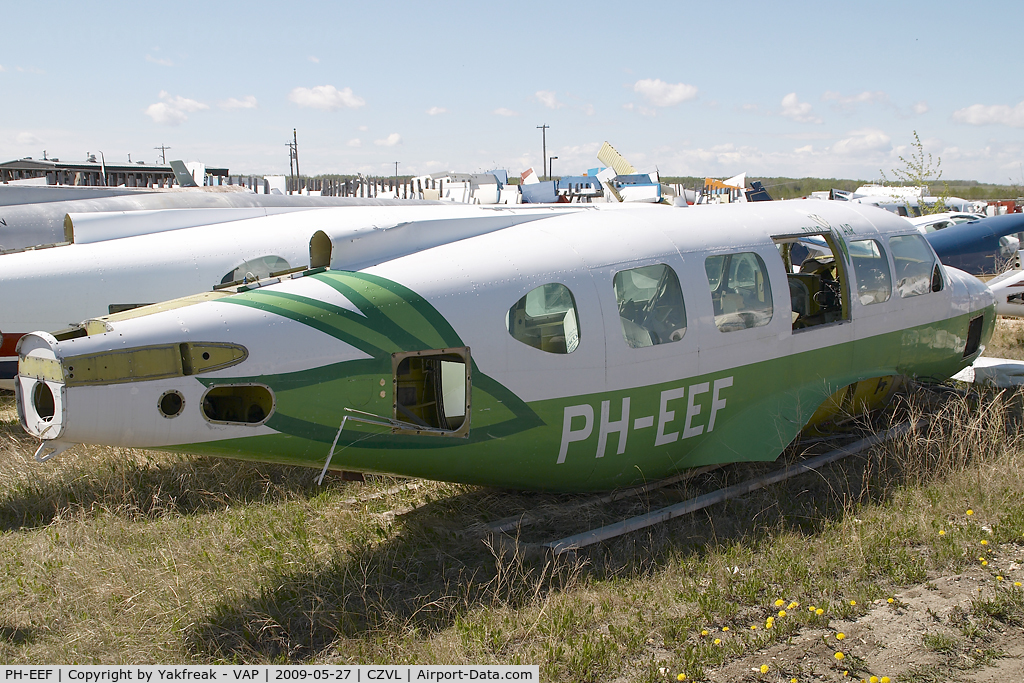 PH-EEF, Piper PA-31-350 Navajo Chieftain Chieftain C/N 31-7552017, Tulip Air Piper 31