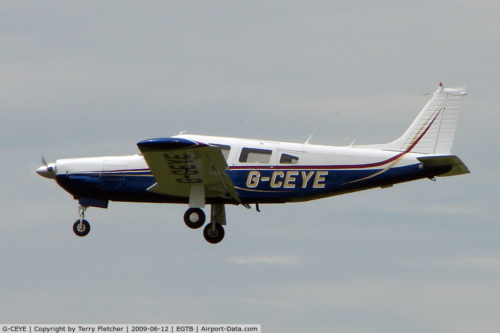 G-CEYE, 1977 Piper PA-32R-300 Cherokee Lance C/N 32R-7780533, Visitor to 2009 AeroExpo at Wycombe Air Park