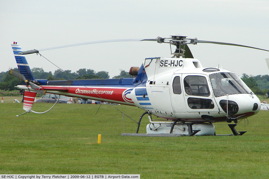 SE-HJC, 1986 Aerospatiale AS-350B-2 Ecureuil C/N 1940, Visitor to 2009 AeroExpo at Wycombe Air Park