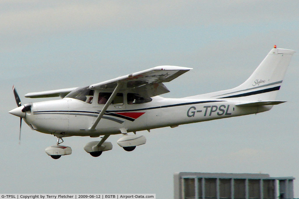 G-TPSL, 1998 Cessna 182S Skylane C/N 18280398, Visitor to 2009 AeroExpo at Wycombe Air Park