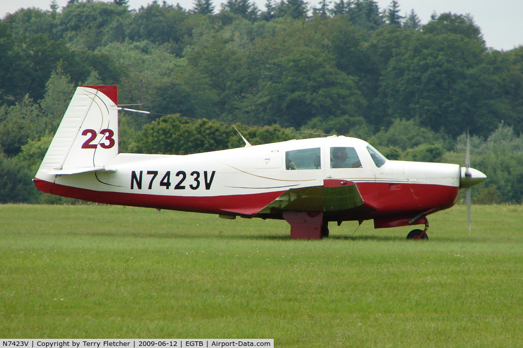 N7423V, 1975 Mooney M20E C/N 21-1163, Visitor to 2009 AeroExpo at Wycombe Air Park