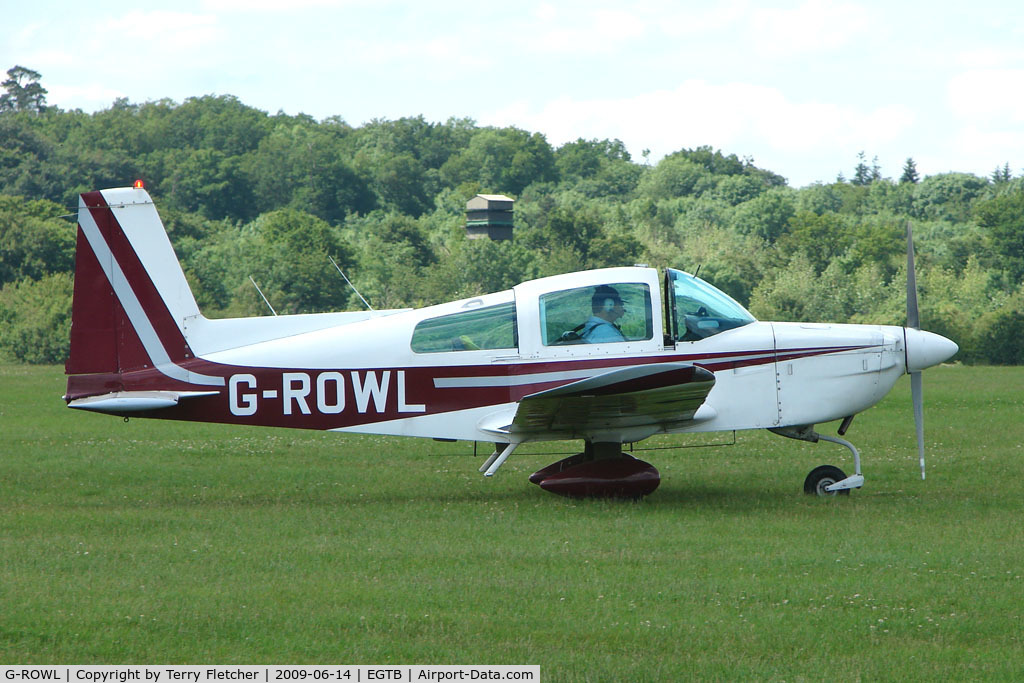 G-ROWL, 1977 Grumman American AA-5B Tiger C/N AA5B-0595, Visitor to 2009 AeroExpo at Wycombe Air Park