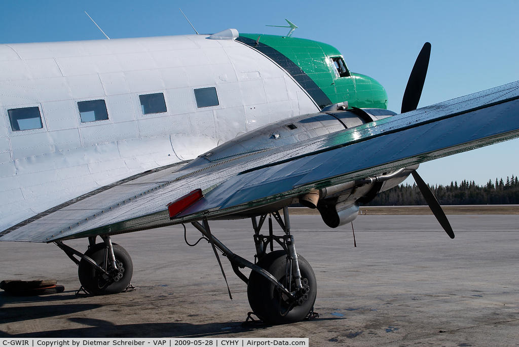 C-GWIR, 1942 Douglas C-47A-20-DL (DC-3) C/N 9371, Buffalo Airways DC3