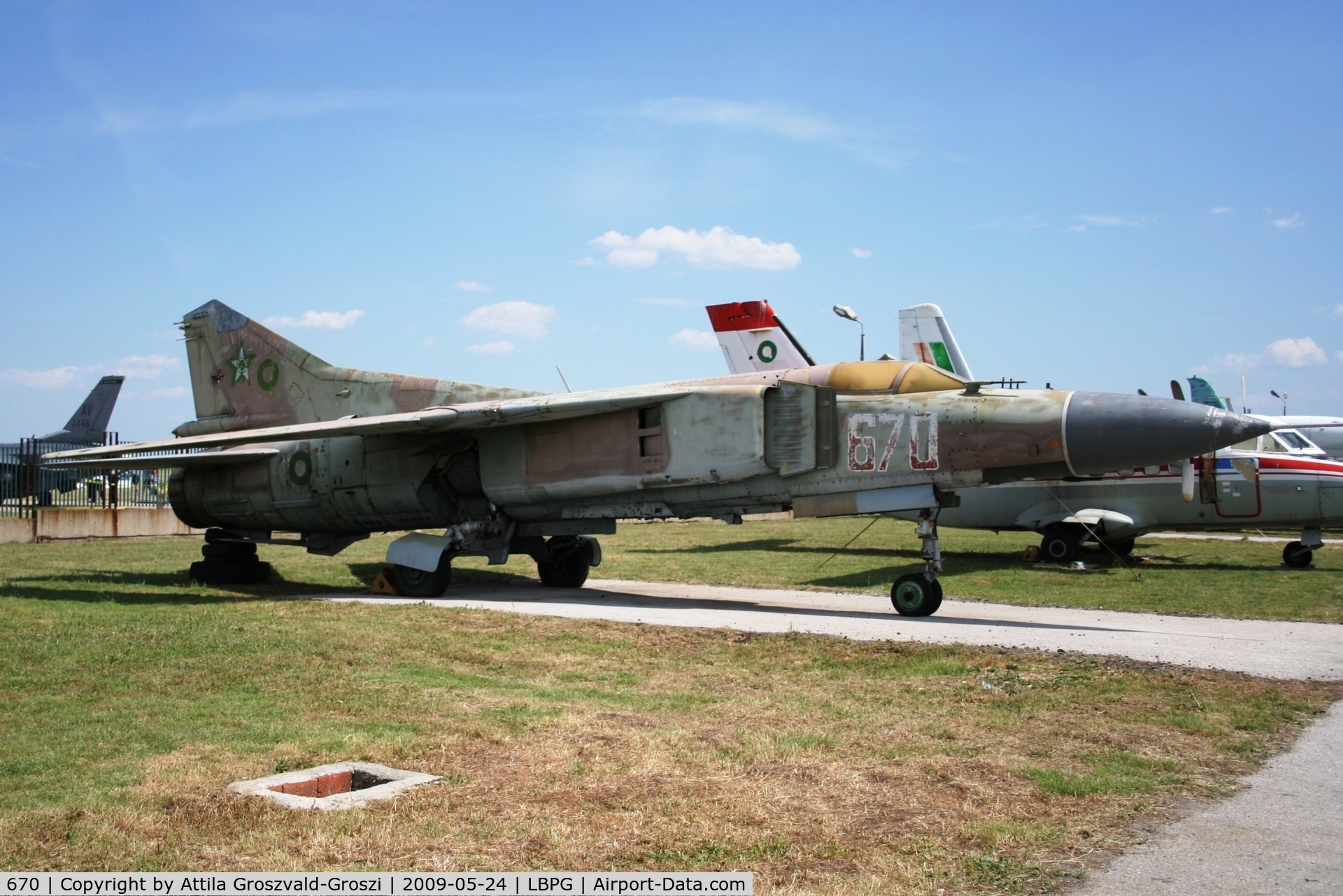 670, 1978 Mikoyan-Gurevich MiG-23MF C/N 11512/0390213670, Bulgarian Museum of Aviation, Plovdiv-Krumovo (LBPG).