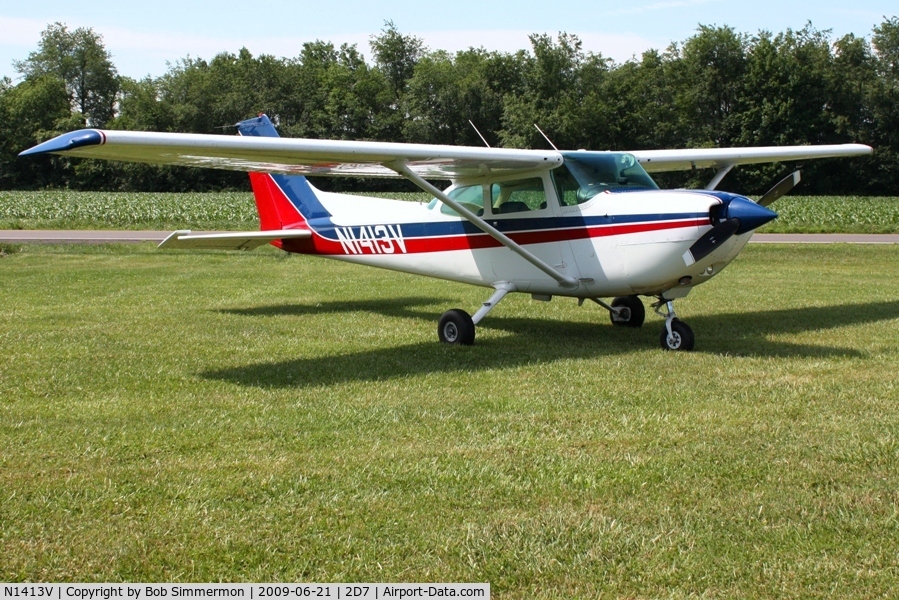 N1413V, 1976 Cessna R172K Hawk XP C/N R1722187, Father's Day fly-in at Beach City, Ohio