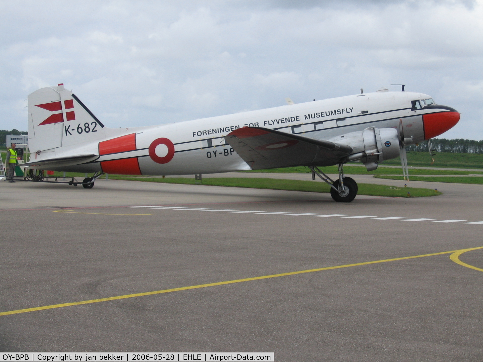 OY-BPB, 1943 Douglas C-47A-85-DL (DC-3A) Skytrain C/N 20019, Lelystad Platform