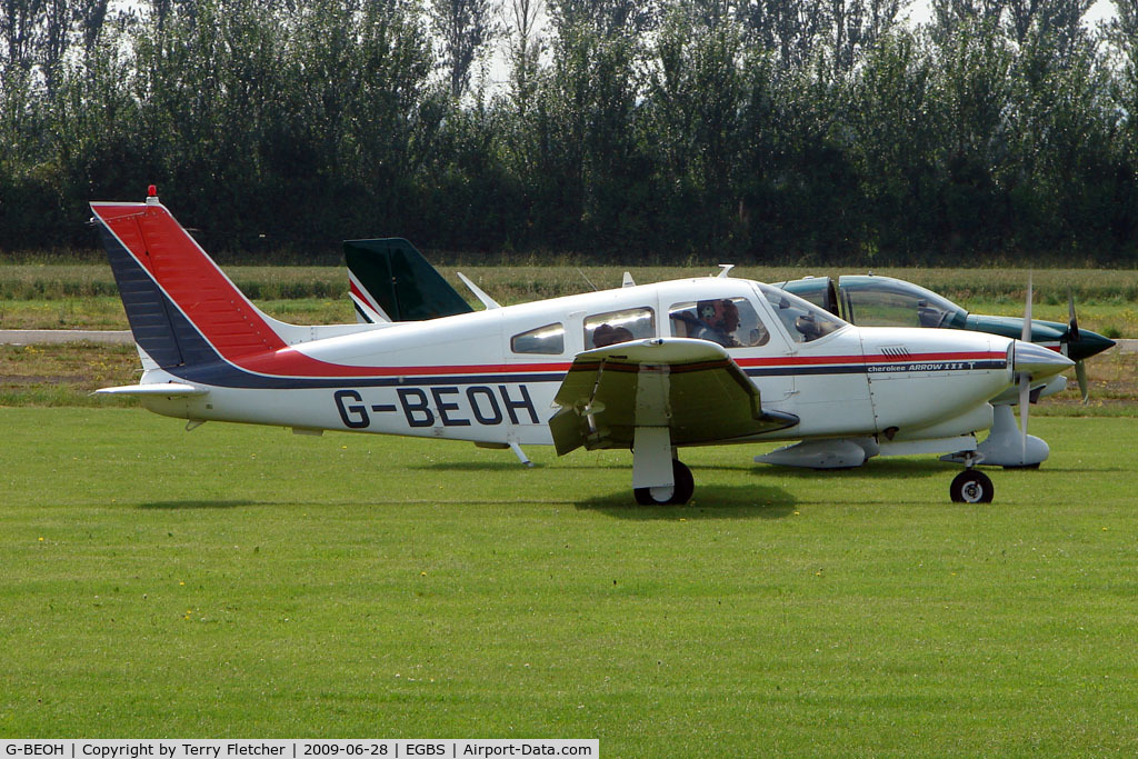 G-BEOH, 1977 Piper PA-28R-201T Cherokee Arrow III C/N 28R-7703038, Piper at Shobdon on the Day of the 2009 LAA Regional Strut Fly-in