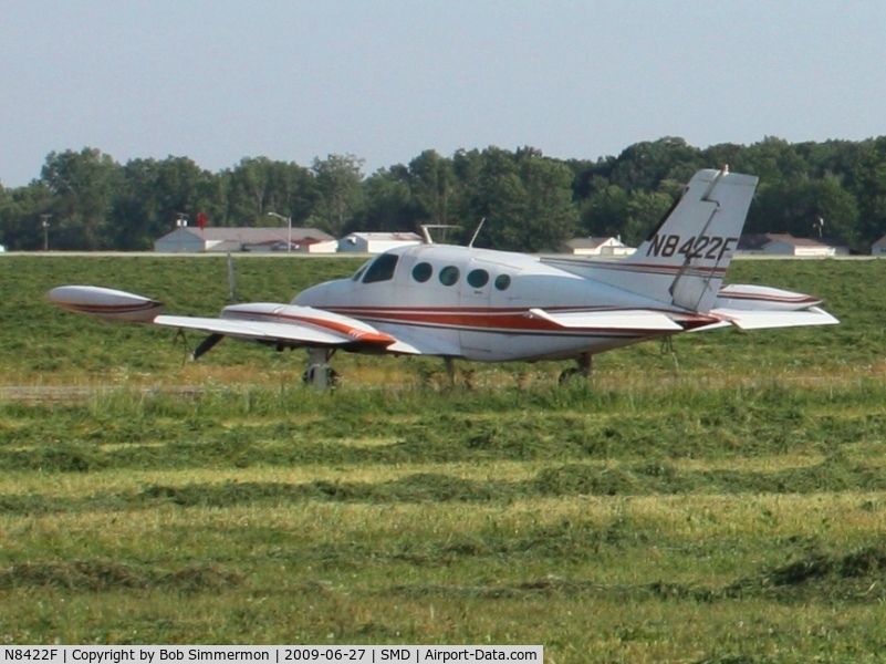 N8422F, 1968 Cessna 402 C/N 402-0270, On the ramp at Fort Wayne's Smith Field.